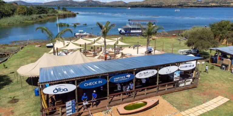 Hartbeespoort Dam: 1 Hour Cruise & Sunday Buffet Lunch - What Youll See and Feel During the Cruise