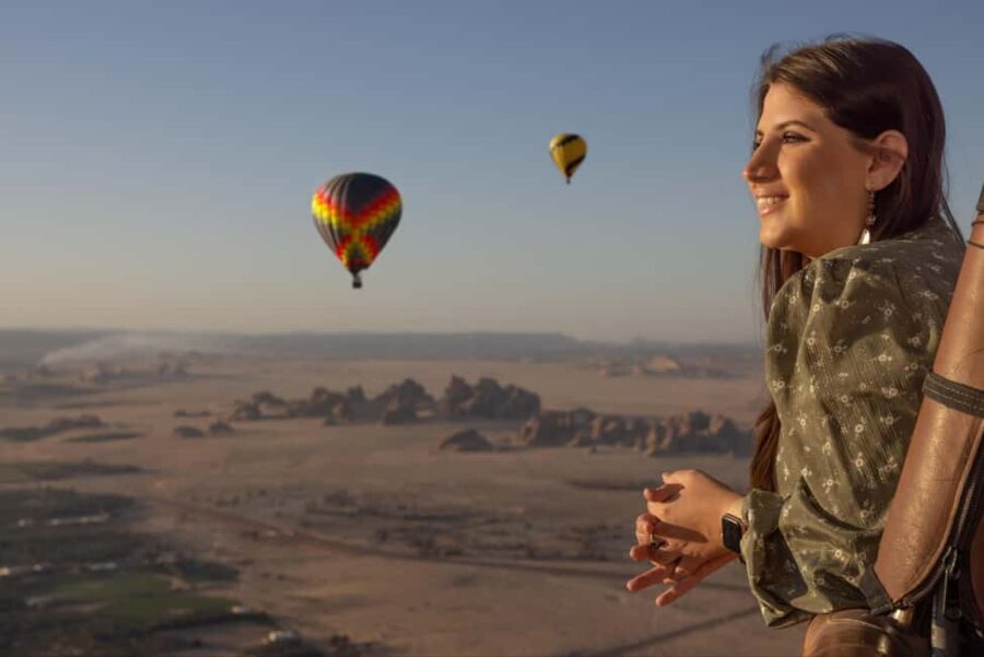 Hegra Al Ula: Sunrise Hot Air Balloon Flight - Who Should Consider This Experience?