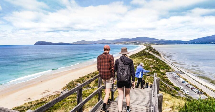 Hobart: Bruny Island Tour with Hotel Lunch & Lighthouse Tour - The Full Experience: What to Expect on the Tour
