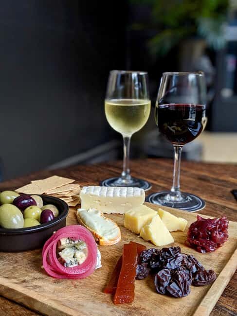 Hunter Valley Wine & Cheese Tasting Tour from Sydney - Exploring the Hunter Valley Experience