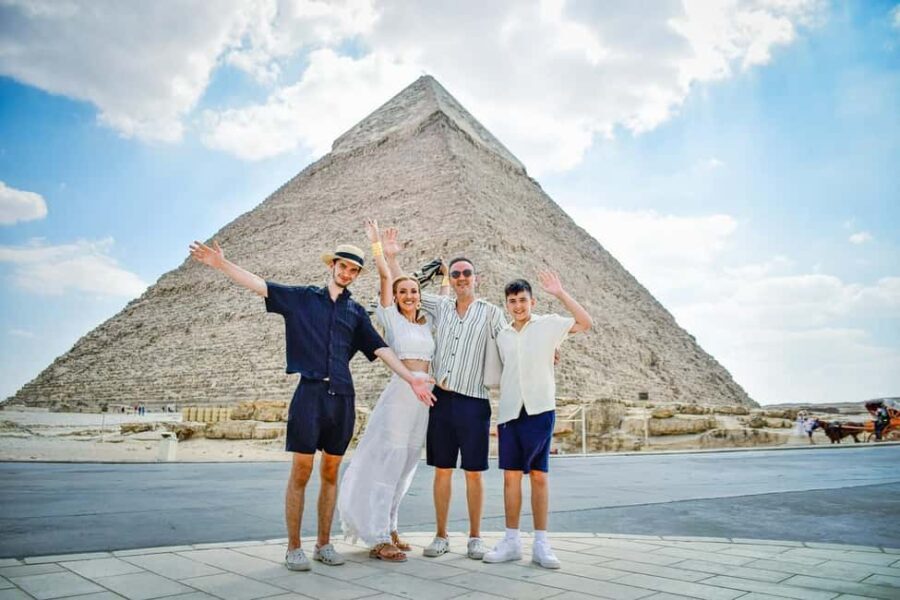 Hurghada: Cairo Pyramids, Sphinx & Egyptian Museum Day Trip - The Value of the Tour