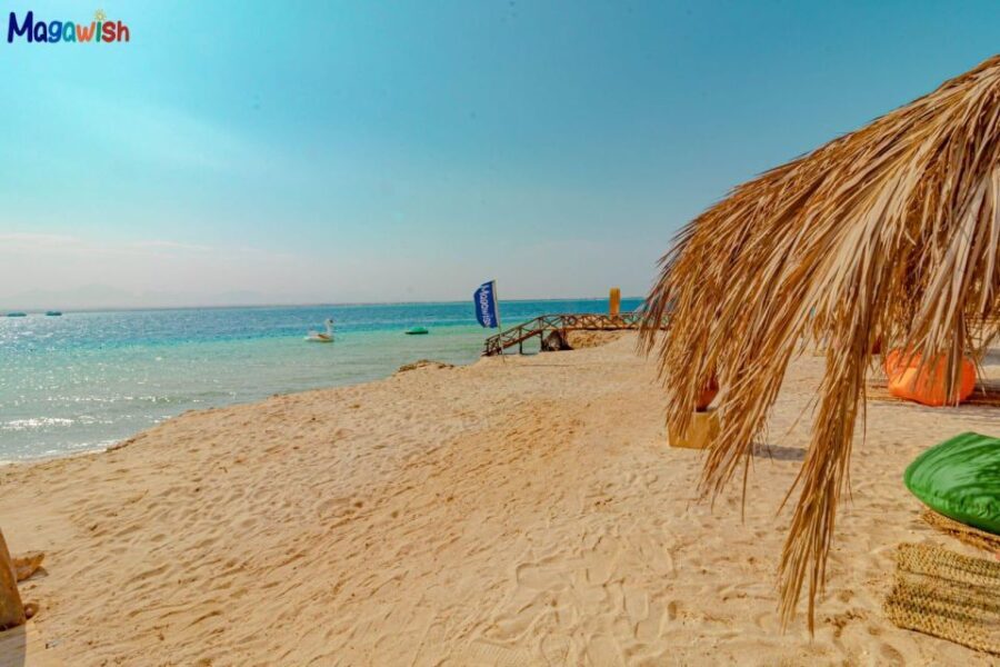 Hurghada: Magawish Island Speedboat W Snorkelling & Lunch - The Experience’s Strengths and Minor Drawbacks