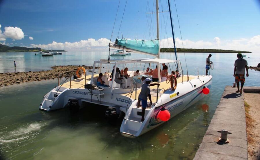 Ile aux Cerfs: The very best day by catamaran. - Who Should Book This Tour?