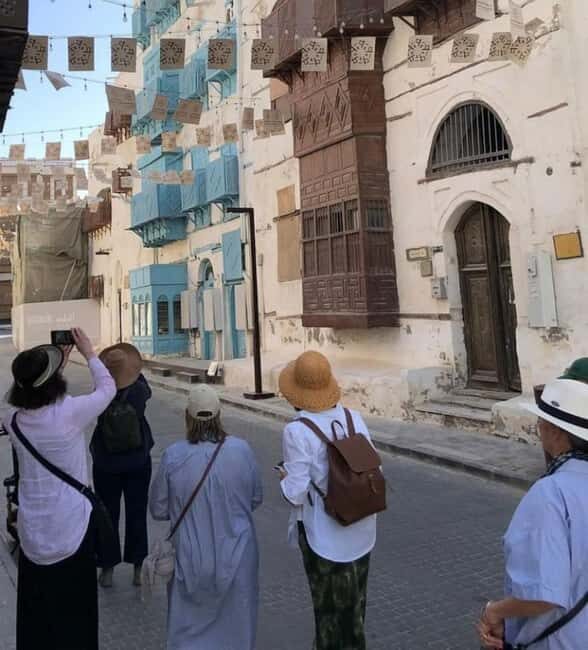 Jeddah: Historic District Tour by a Local licensed Guide - Discovering Jeddah’s Historic Charm: A Guide to the Al-Balad Tour