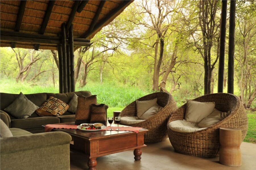 Johannesburg: 2-Day 4-Star Pilanesberg Safari - The Value of Guided and Self-Drive Game Viewing