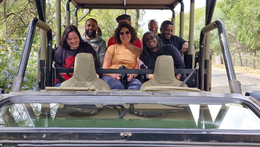 Johannesburg: Pilanesberg Nature Reserve Overnight Safari - FAQ