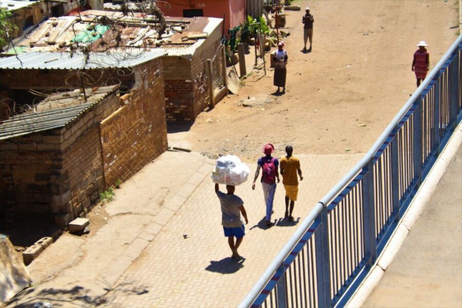 Johannesburg: Soweto Apartheid & Township Tour with Lunch - Visiting the Apartheid Museum: A Must-See