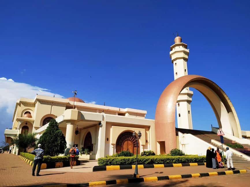 Kampala: Private Guided City Tour with vehicle Transfers - FAQ