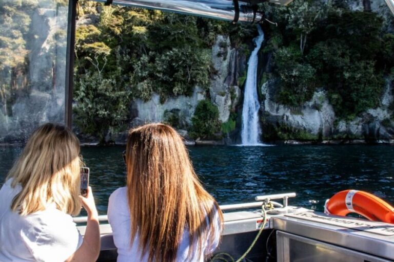 Kinloch: Lake Taupo Catamaran Cruise with Paddleboarding - An In-Depth Look at the Lake Taupo Catamaran Adventure