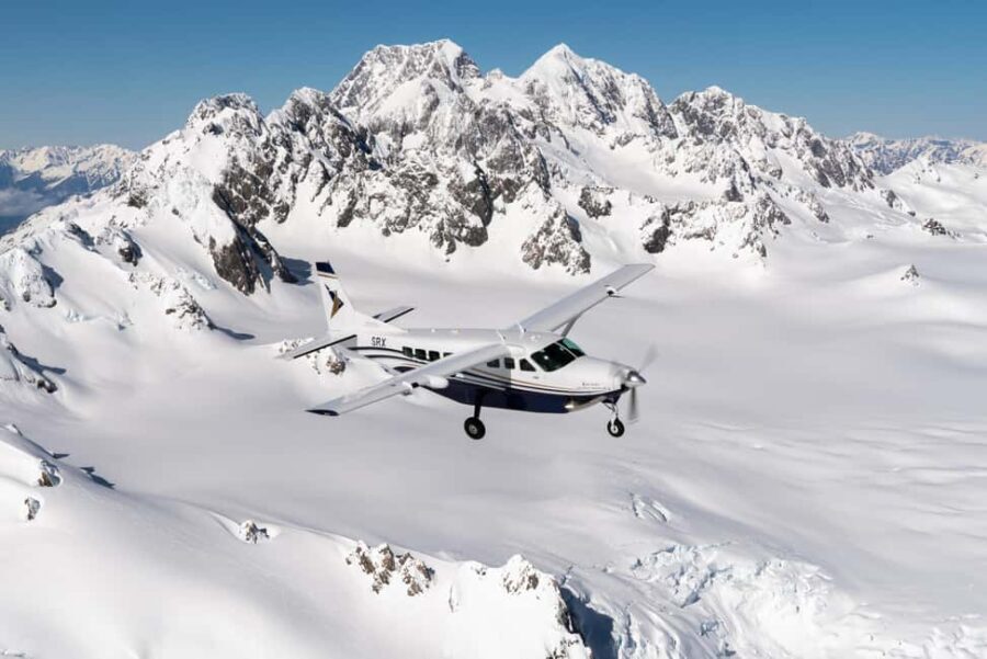 Lake Tekapo: 50-Minute Mount Cook and Beyond Scenic Flight - What Makes This Scenic Flight Special?