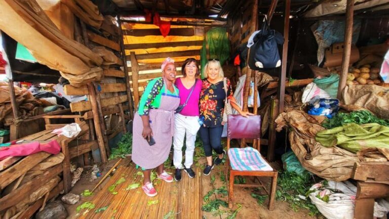 Local Market Tour and Traditional Meal Cooking Class - The Warmth of a Kenyan Cooking Class