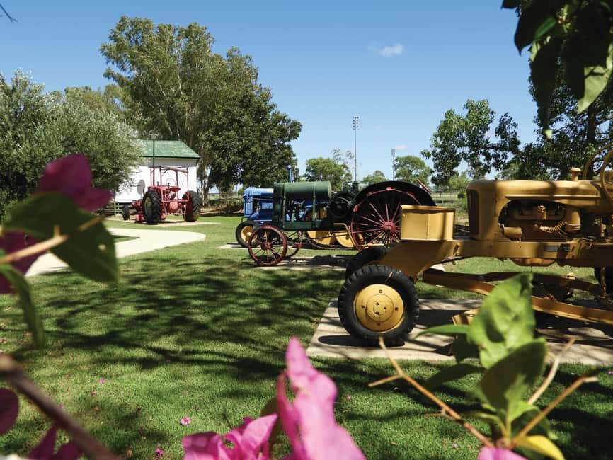Longreach: Historic Ilfracombe Outback Rail Adventure - Who Will Love This Tour?