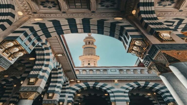 Madinah: Private Ziyarah Tour with Hotel Pickup - What’s Included and What’s Not?