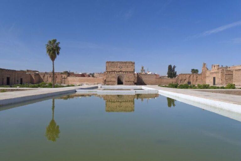 Marrakech: Bahia Palace, Saadian Tombs, & Koutoubia Mosque - Saadian Tombs: Royal Resting Place Rediscovered