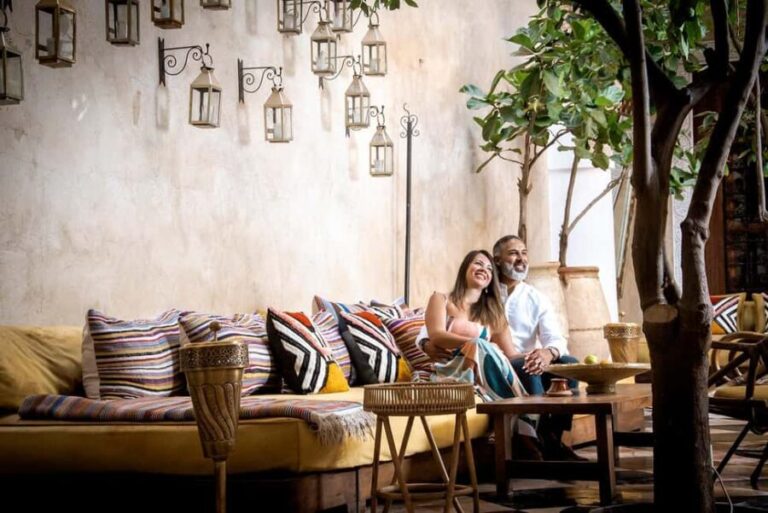 Marrakech: Photoshoot with photographer pro in Marrakech - Value and Practicality