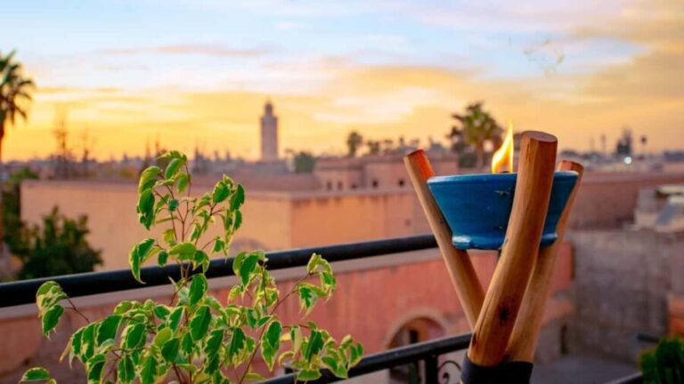 Marrakech: Rooftop Dinner with Koutoubia View - The Food and Drink