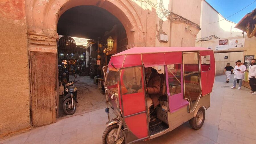 Marrakech Tuk-Tuk Tour with Photography Museum+Secret Garden - How the Tour Works: Logistics and Practicalities