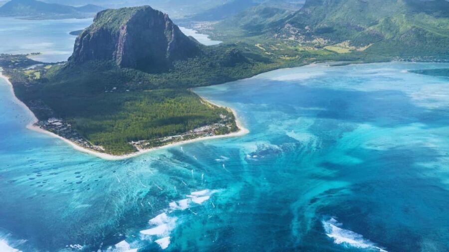 Mauritius: Underwater waterfall by Helicopter tour - The Itinerary in Detail