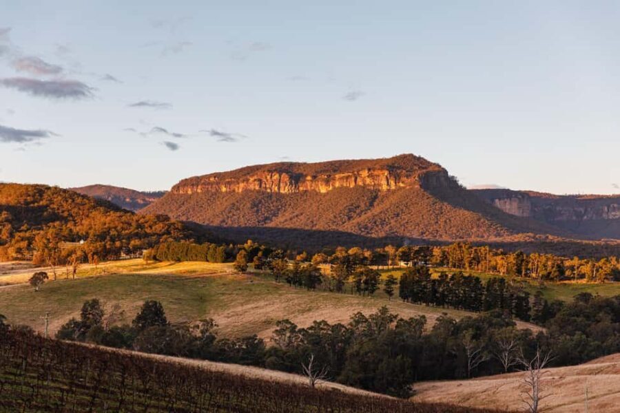 Megalong Valley: Wine Tasting and Stargazing Experience - Scenic Location and Setting