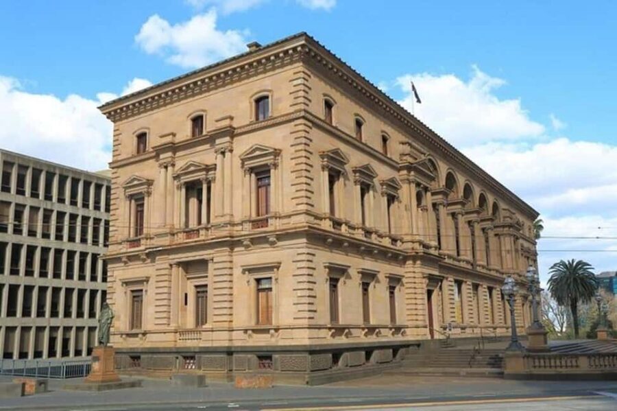 Melbourne: City Highlights Private Guided Walking Tour - Discovering Melbourne’s Hidden Lanes and Alleyways