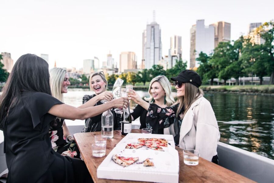 Melbourne: Electric Picnic Boat Rental on the Yarra River - The Advantages of the Electric Boat Experience