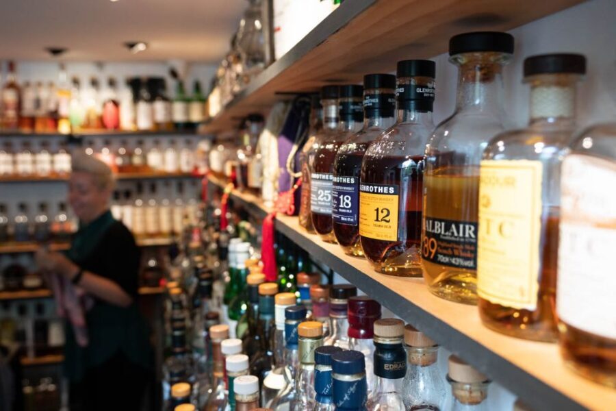 Melbourne: Laneway Bar Tour Where Locals Drink - Who Should Consider This Tour?