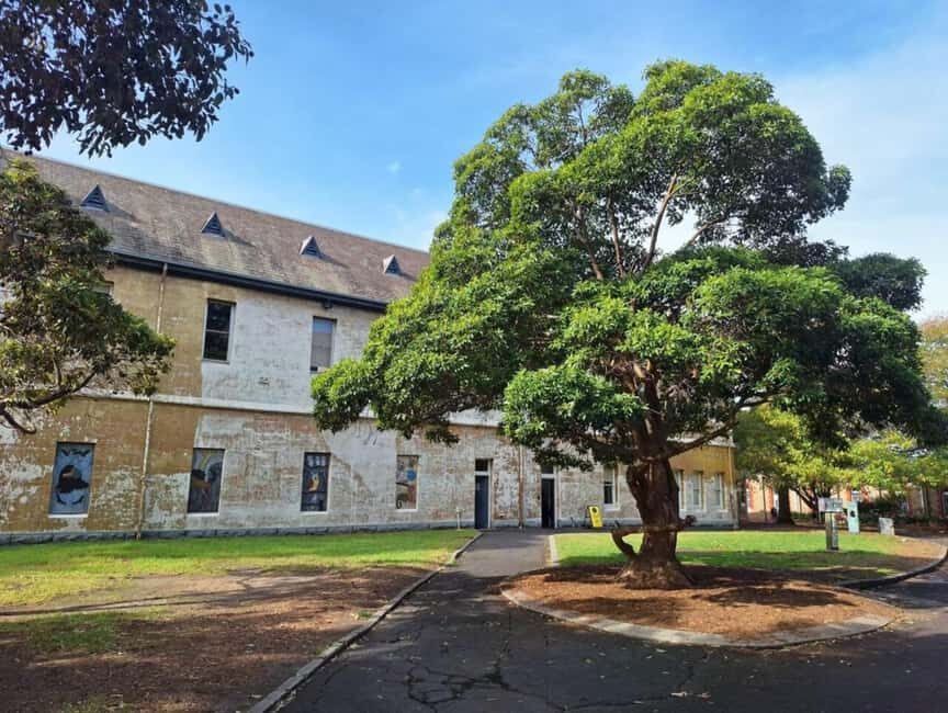 Melbourne: Walk the Yarra to Heritage Abbotsford Convent - The Itinerary in Detail