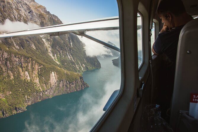 Milford Sound Cruise with Round-Trip Flights from Queenstown - What Sets This Tour Apart?