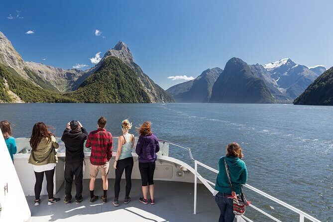 Milford Sound Day Tour with Scenic Cruise from Queenstown - Breakdown of the Itinerary