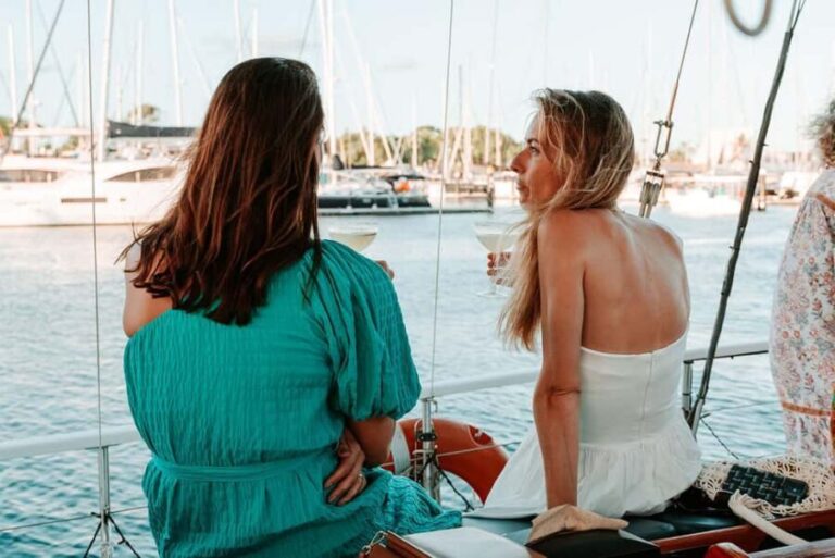 Mooloolaba Sunset Cruise with Live Music - Why This Cruise Offers Great Value