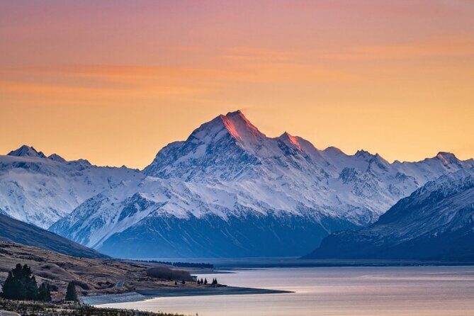 Mount Cook & Lake Tekapo Day Trip from Christchurch - Lake Tekapo: A Must-See Stop for Natural Beauty