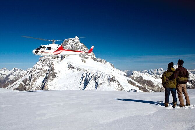 Mount Cook Small Group Scenic Tour & Ultimate Alpine Experience - Mid-Morning Breaks: Omarama and Twizel