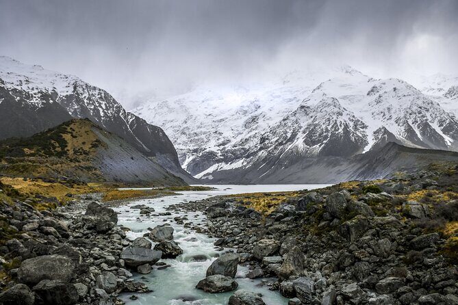 Mt Cook Day Tour From Christchurch via Lake Tekapo (Small Group) - The Charm of Fairlie: A Lovely Pit Stop