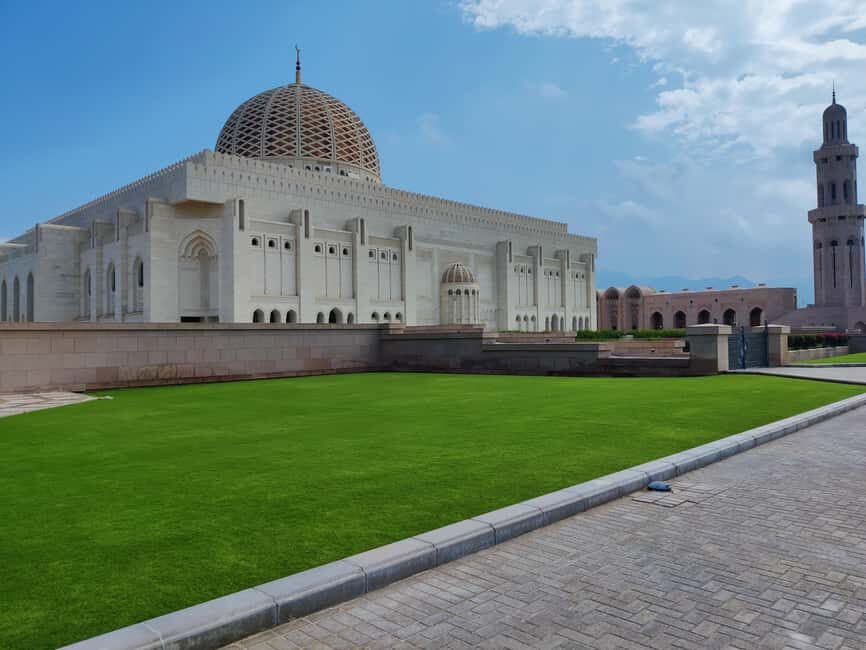 Muscat: Full-Day Private City Tour by luxury Car with Guide - The Value of This Tour