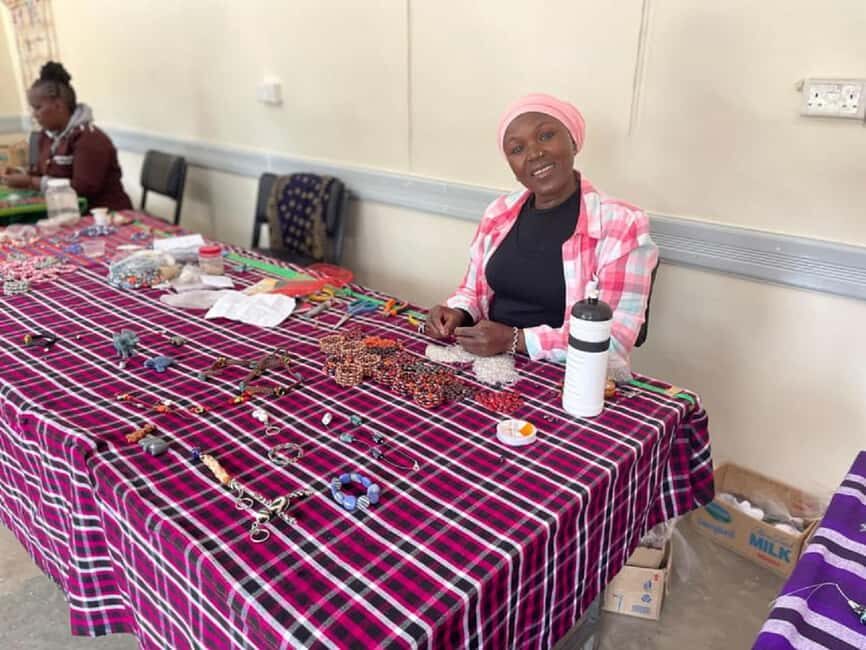Nairobi: Giraffe Centre, DSWT, Kazuri Beads, and Souvenir - FAQs