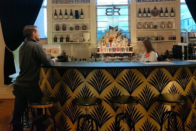 Napier Art Deco & Distillery Tour with Tastings - Who Will Love This Tour?