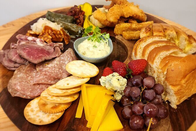 Napier Gourmet Luncheon + Winery & Gin Taste ( no gin Mon - Wed ) - Who Is This Tour Best Suited For?
