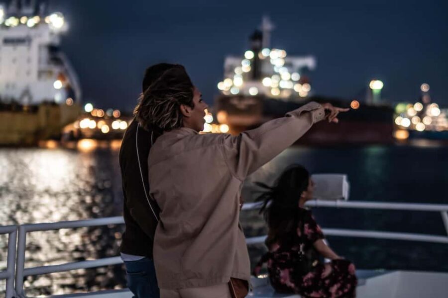 Newcastle: Harbour Dinner Cruise with Live Music - The Dining Experience