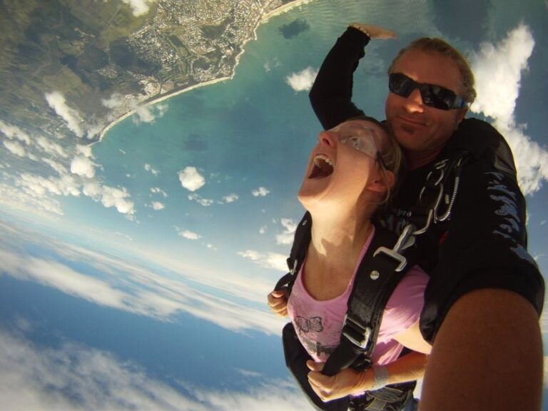 Noosa: Tandem Skydive Experience - What’s Included and What’s Not?