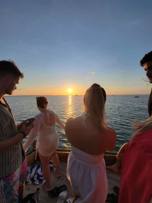 Nungwi: Dolphins,snokerlling &/or sunset cruising tour - Practicalities and What to Expect