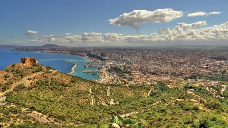 Oran: Guided Food Tour with Tastings and Meal - Exploring the Itinerary in Detail