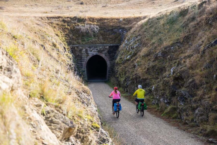 Otago: Rail Trail Self-Guided Biking Experience - Bikes and Equipment