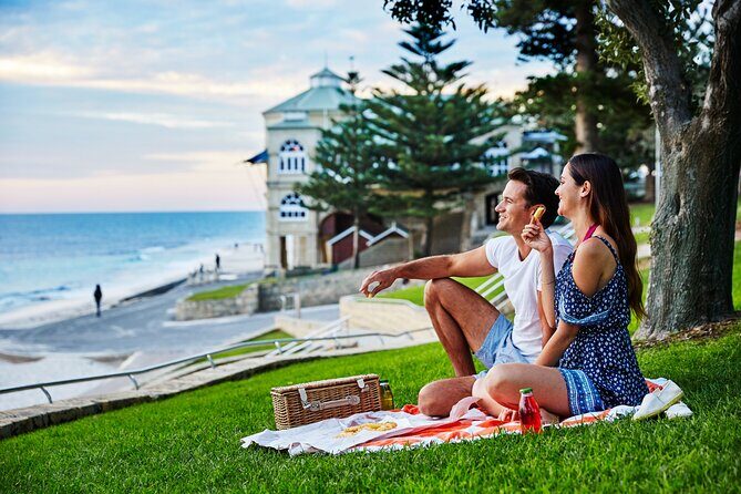 Perth Beaches and Fremantle Day Tour - Transportation & Group Size