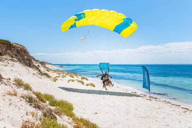 Perth: Rottnest Island Skydive and Ferry Package - The Guides and the Safety Net