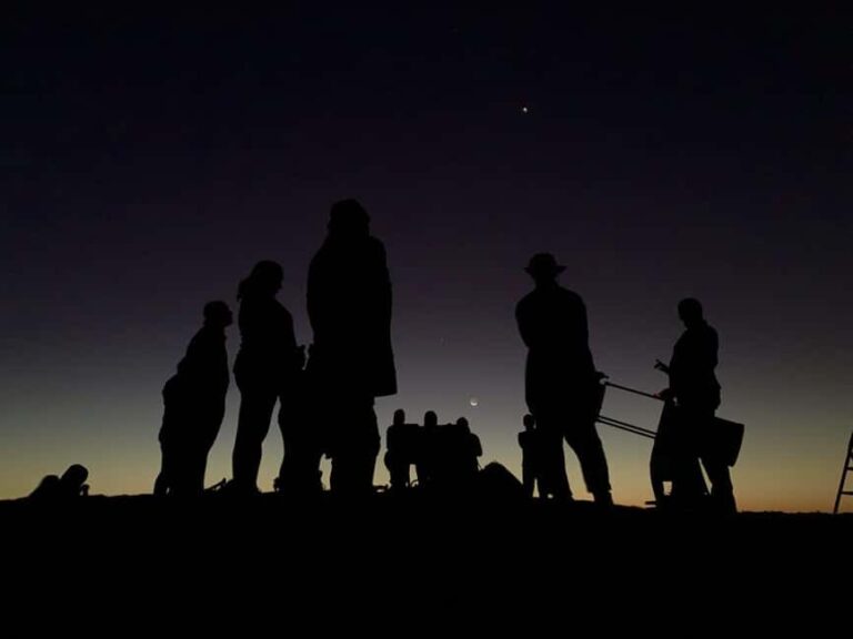 Perth: Sullivan Rock Sunset and Stargazing Hike - What Makes This Tour Stand Out?