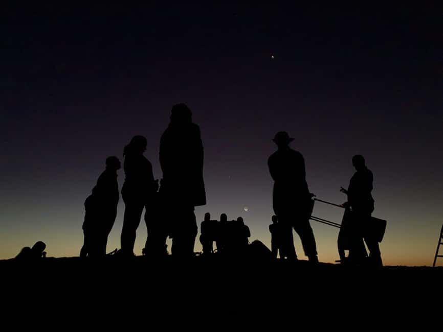 Perth: Sullivan Rock Sunset and Stargazing Hike - What Makes This Tour Stand Out?