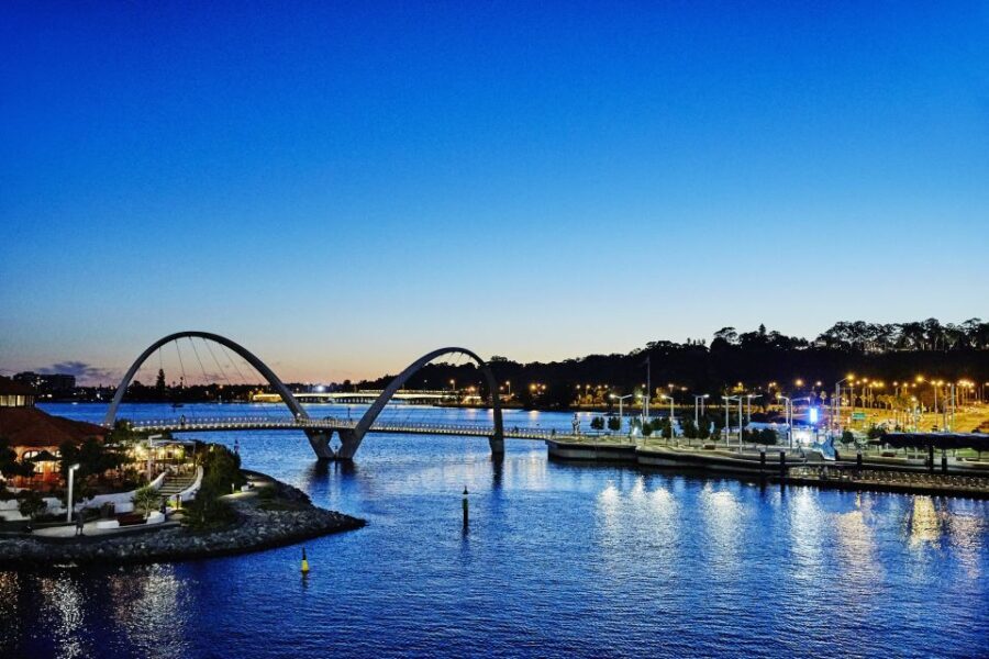 Perth: Swan River Dinner Cruise - The Experience Breakdown