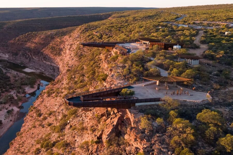 Perth to Exmouth 6-Day Coral Coaster One-Way Journey - Day-by-Day Breakdown