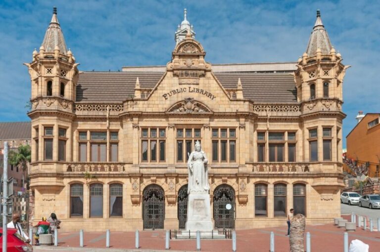 Port Elizabeth: City Tour and Wildlife Safari 4x4 Adventure - Transport, Timing, and Group Size