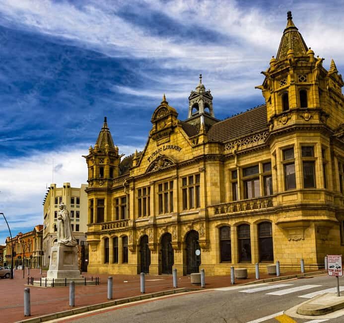 Port Elizabeth: Kragga Kamma Game Park and City Tour - Exploring Port Elizabeth’s Cultural and Scenic Sights